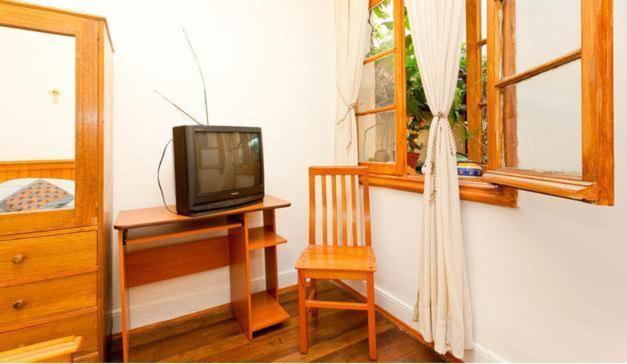 Alojamiento Alberto Magno Bed and breakfast