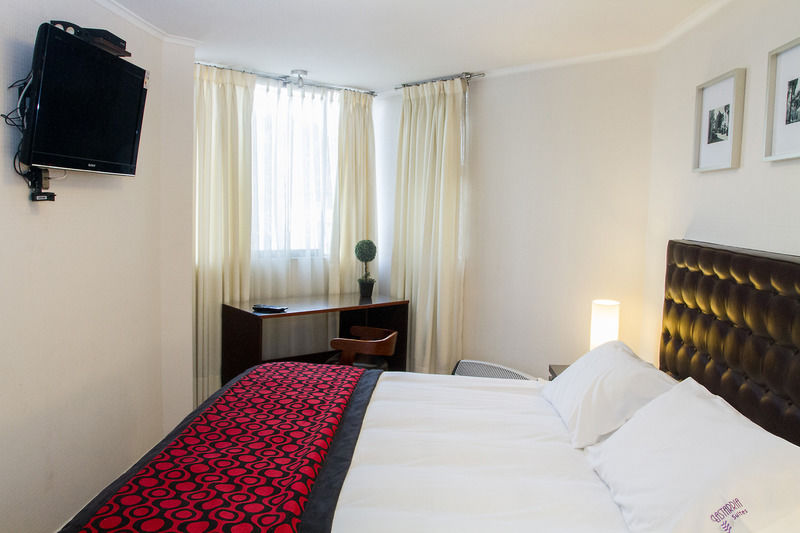 Khách sạn hẻo lánh Lastarria 3*
