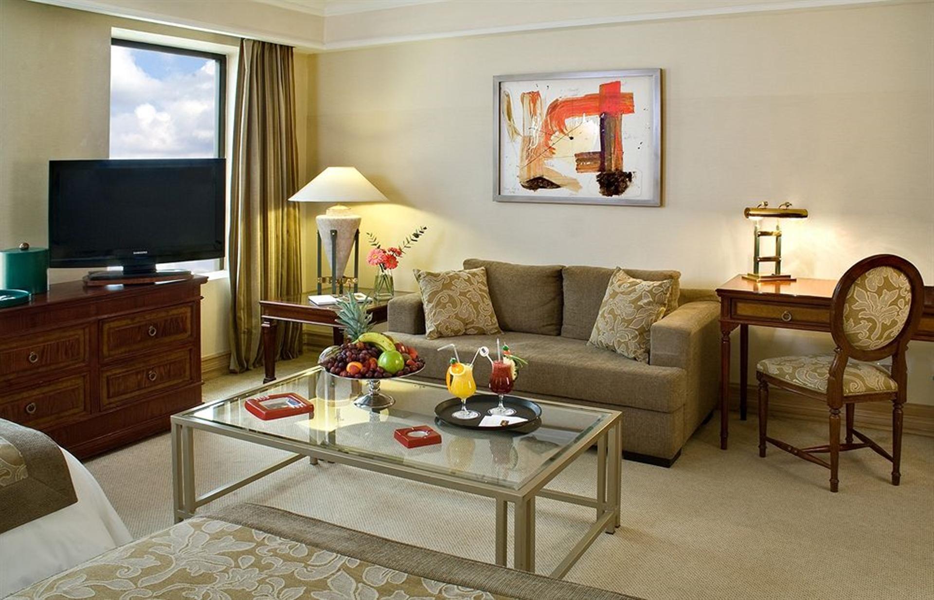 Hotel Regal Pacific