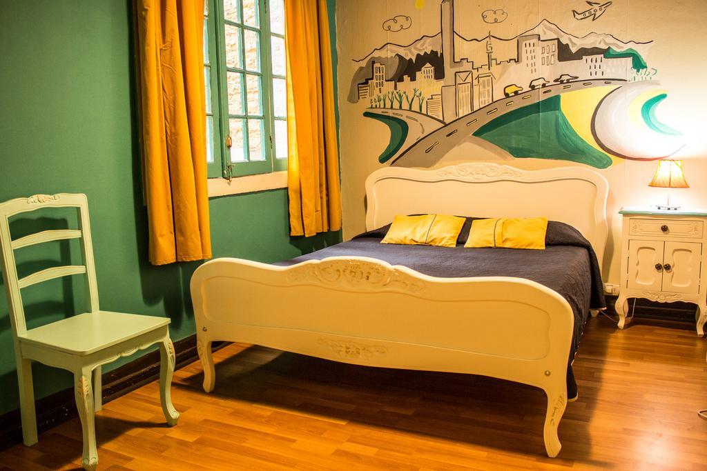 Hostel Forestal Santiago