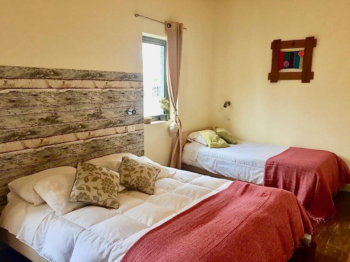 Hostal Caracol Hotel