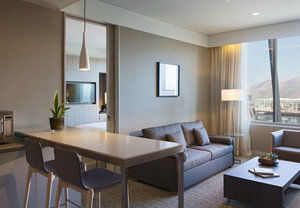 Courtyard By Marriott Condes 4* Santiago de Chile