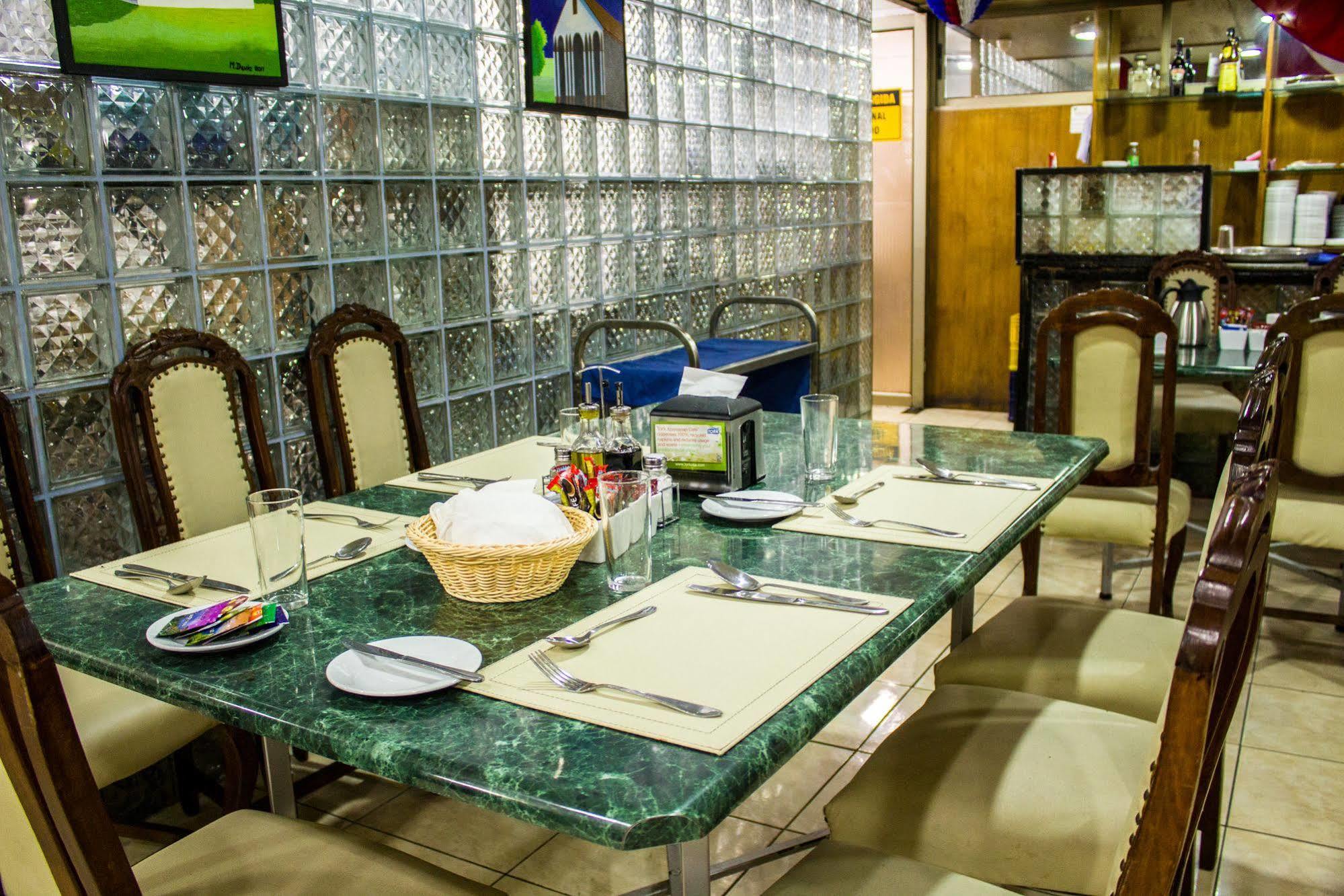 Khách sạn Windsor 3*