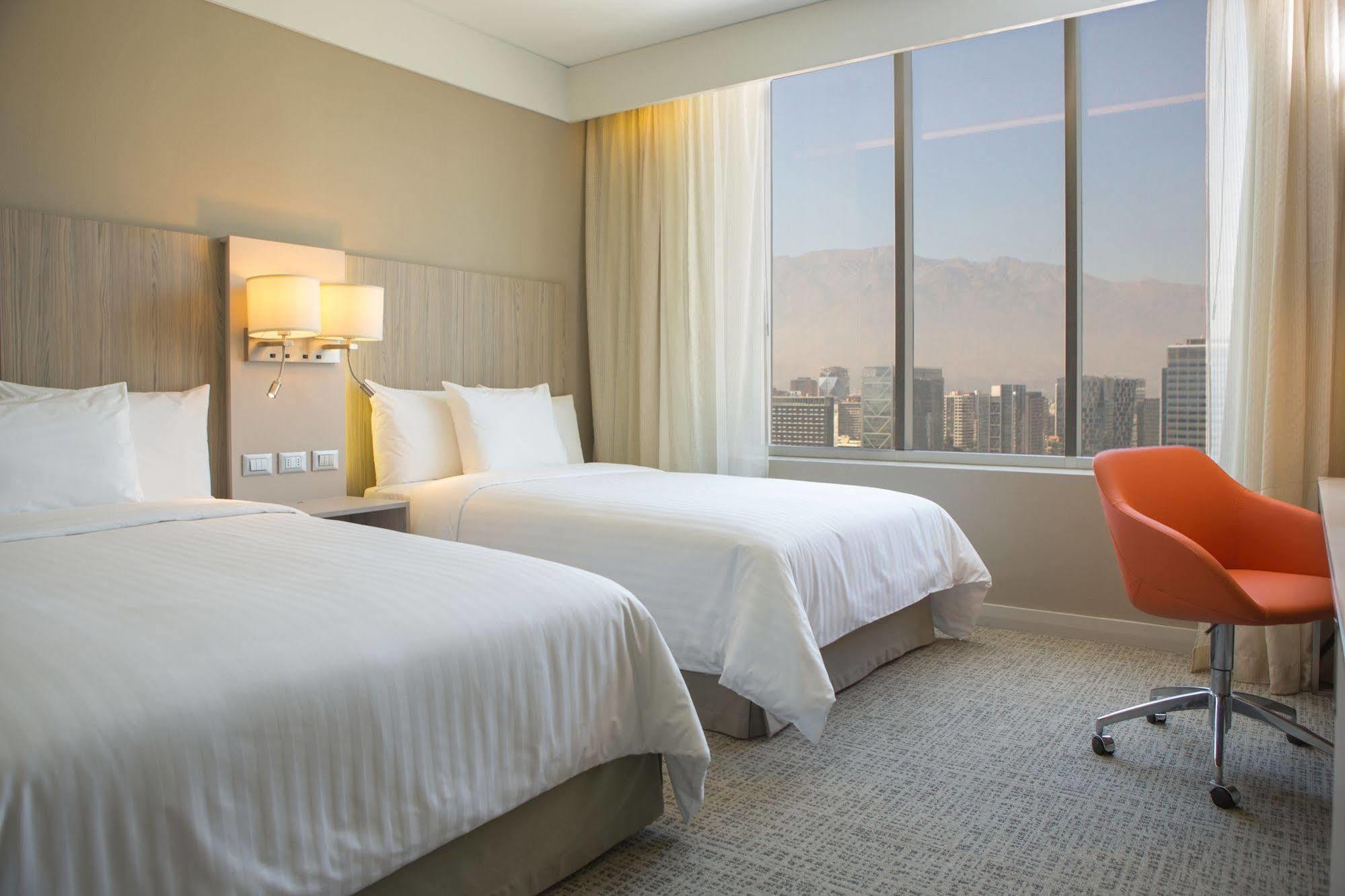 Hotel Courtyard By Marriott Condes 4*