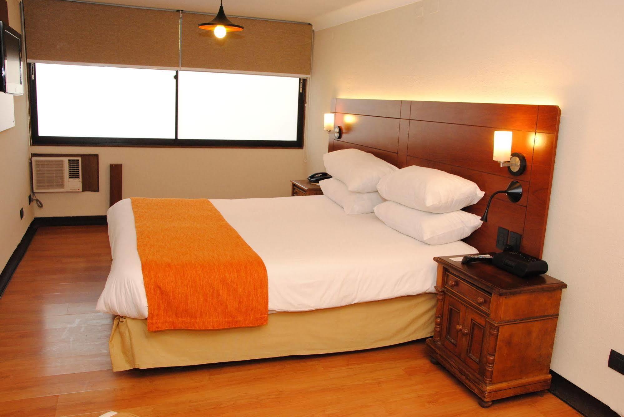 Hotel Y Centro De Eventos Manquehue Condes