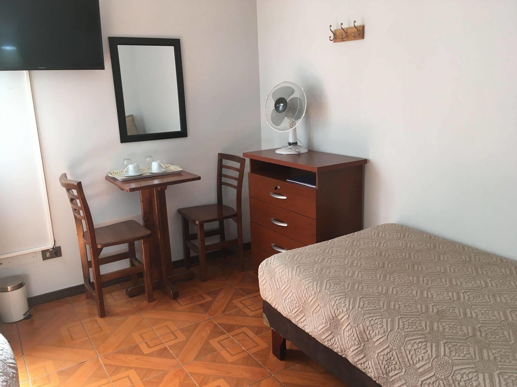Hotel Residencial Universitaria Santiago de Chile