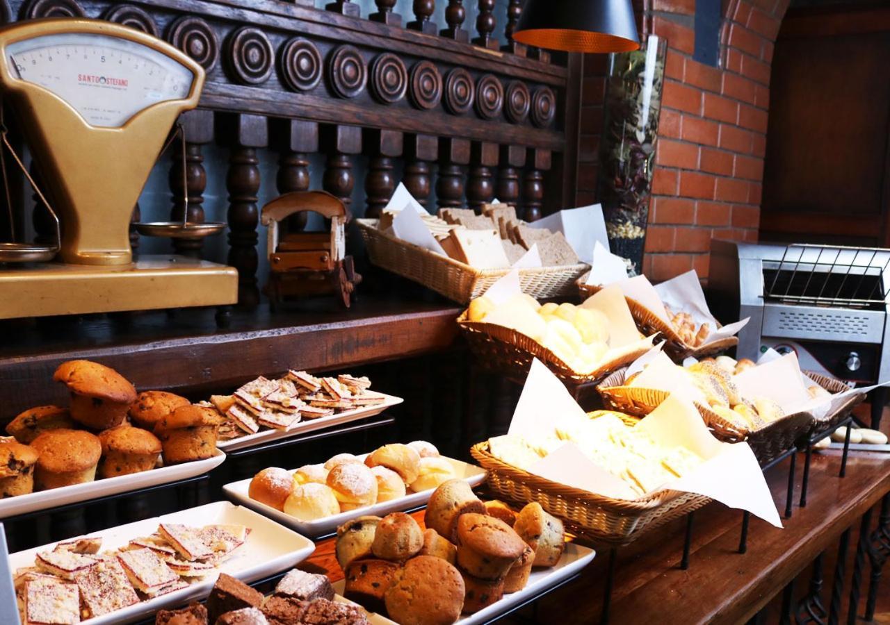 Y Centro De Eventos Manquehue Condes Hotel 4*