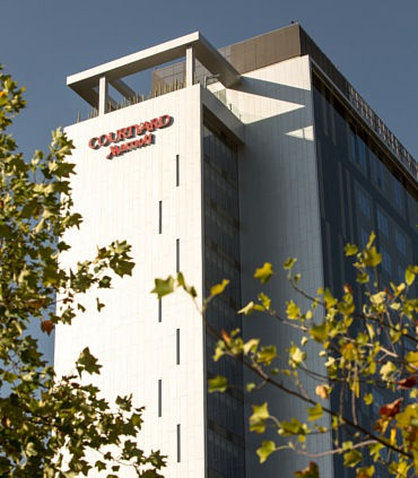 Hotel Courtyard By Marriott Condes 4*