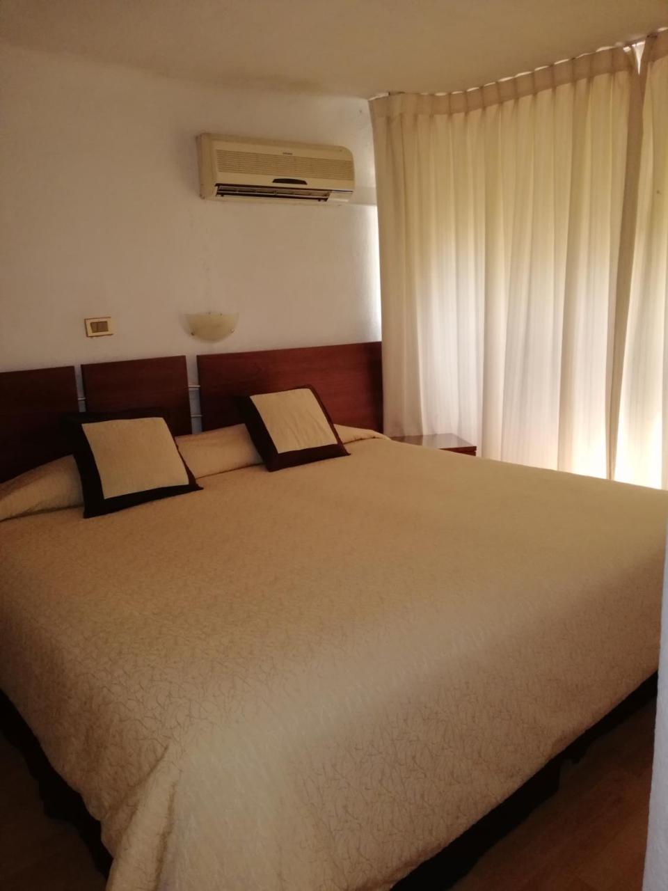 Hotel Montecarlo Santiago
