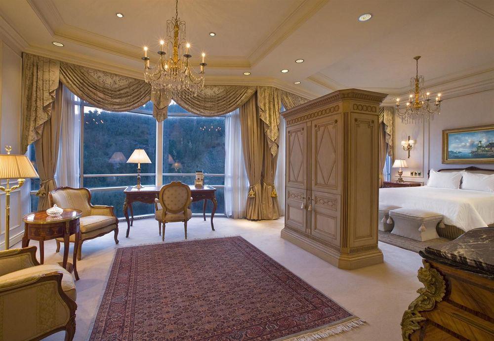 San Cristobal Tower - A Luxury Collection Hotel Santiago