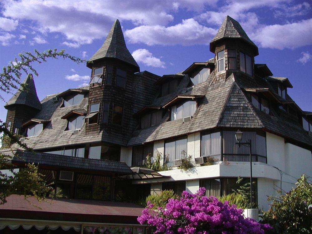 Y Centro De Eventos Manquehue Condes Hotel 4*
