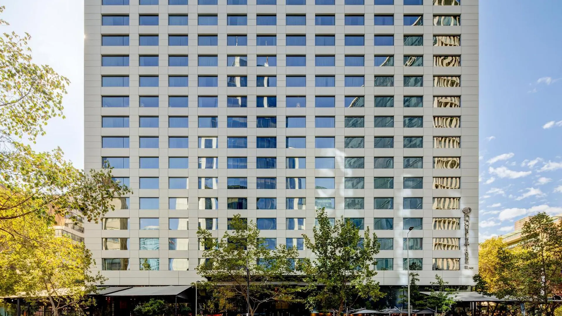 Top Hotels in Santiago Las Condes for Every Traveler